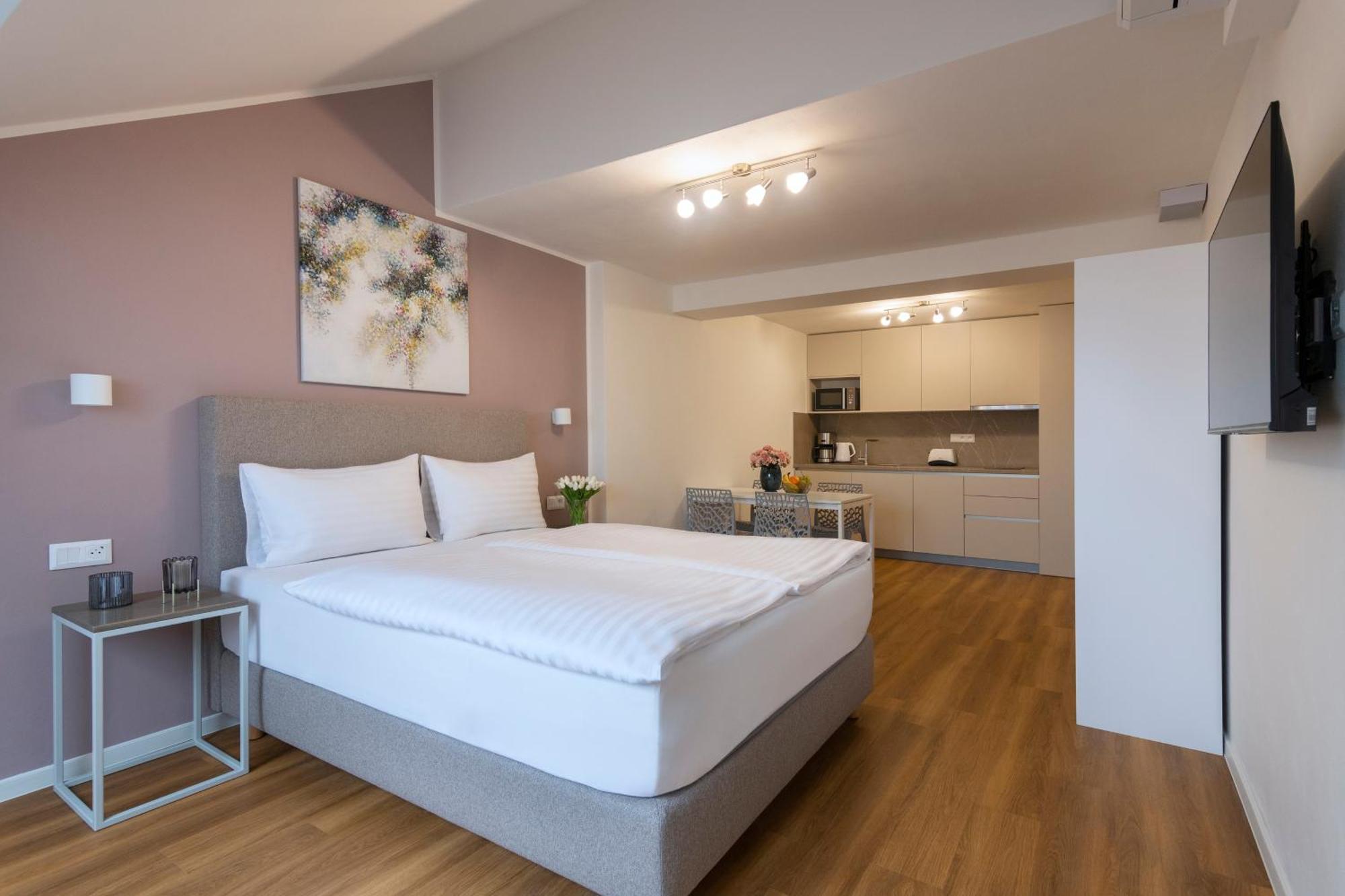 Apartahotel Hidden Art Boutique By Dwellfort Praga