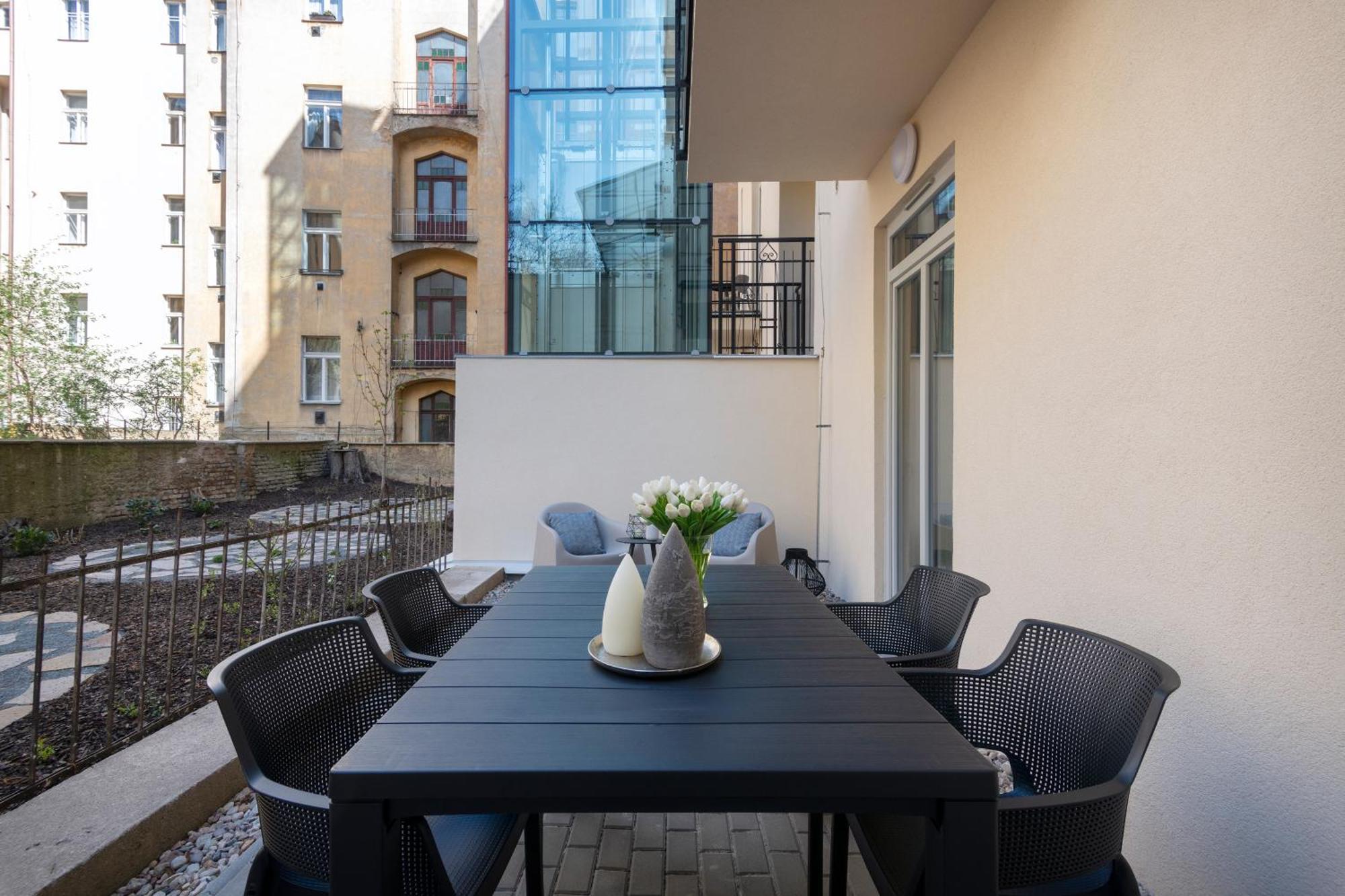 Aparthotel Hidden Art Boutique By Dwellfort Praag